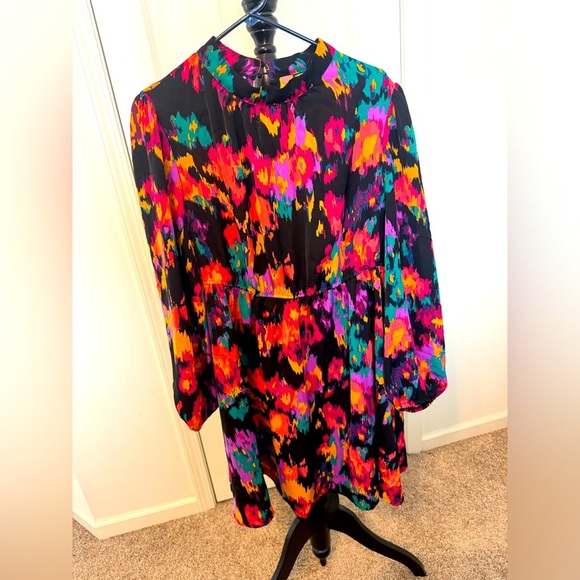 Long sleeve colorful dress! Ready for spring - Picture 1 of 4